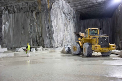 From Tuscany Carrara: Marble Quarries Tour by Jeep