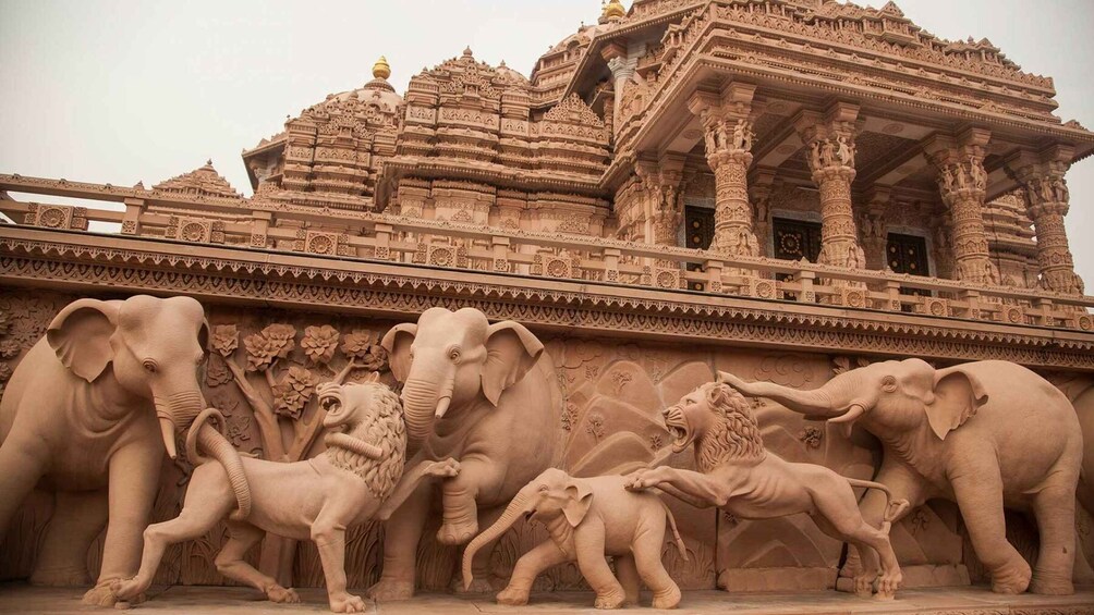 Picture 3 for Activity Tour To Swaminarayan Akshardham Guide & Delhi Transfers