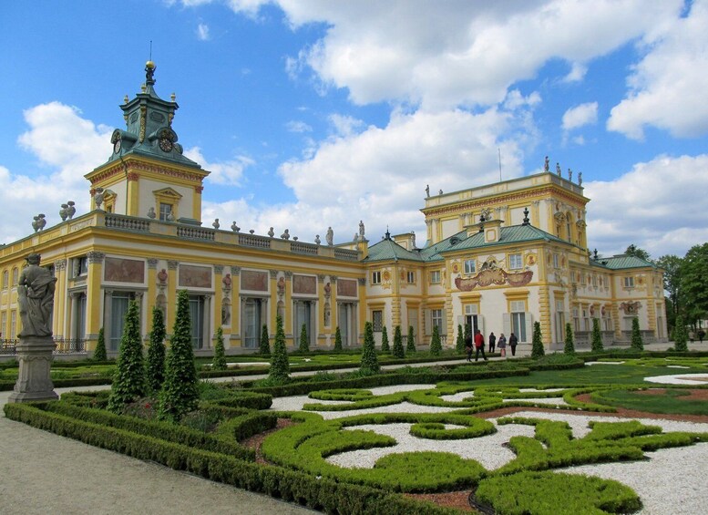 Picture 2 for Activity Warsaw: Skip-the-Line Wilanow Palace & Gardens Private Tour