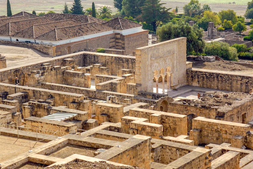 Picture 6 for Activity Córdoba: Guided Tour of Azahara Medina