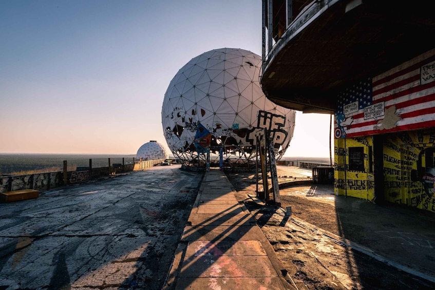 Picture 9 for Activity Berlin: Listening Station Teufelsberg Tour with Transfer