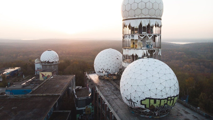 Berlin: Listening Station Teufelsberg Tour with Transfer