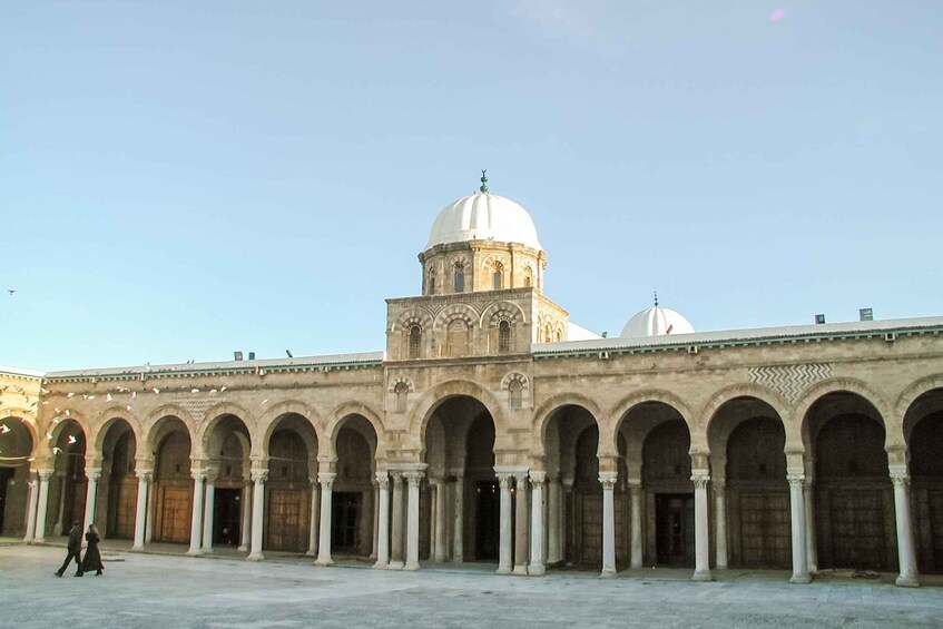 Picture 10 for Activity Tunis: Medina Guided Walking Tour