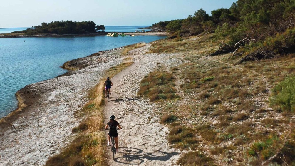 Picture 6 for Activity Cape Kamenjak: Relaxing Sunset Tour on E-Bike or Bike