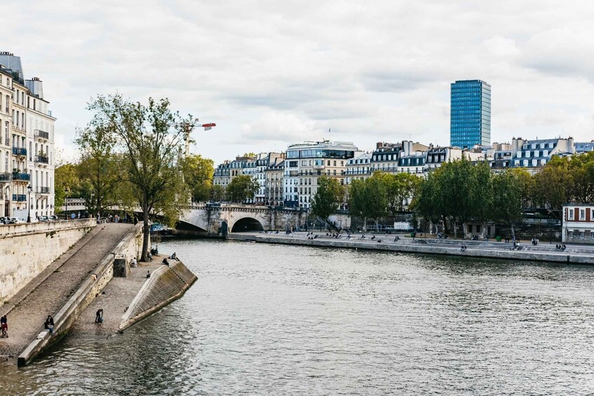 Picture 12 for Activity Paris: Charming Nooks and Crannies Bike Tour