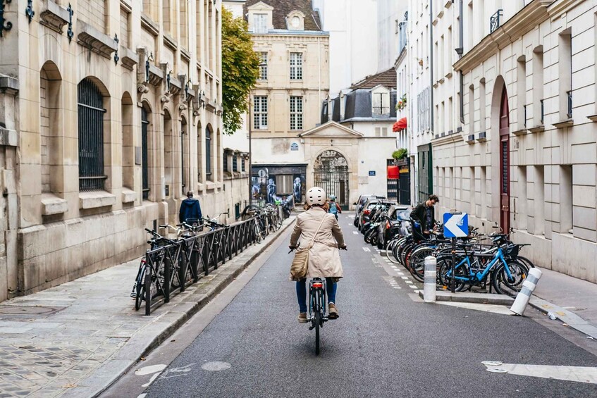 Picture 9 for Activity Paris: Charming Nooks and Crannies Bike Tour