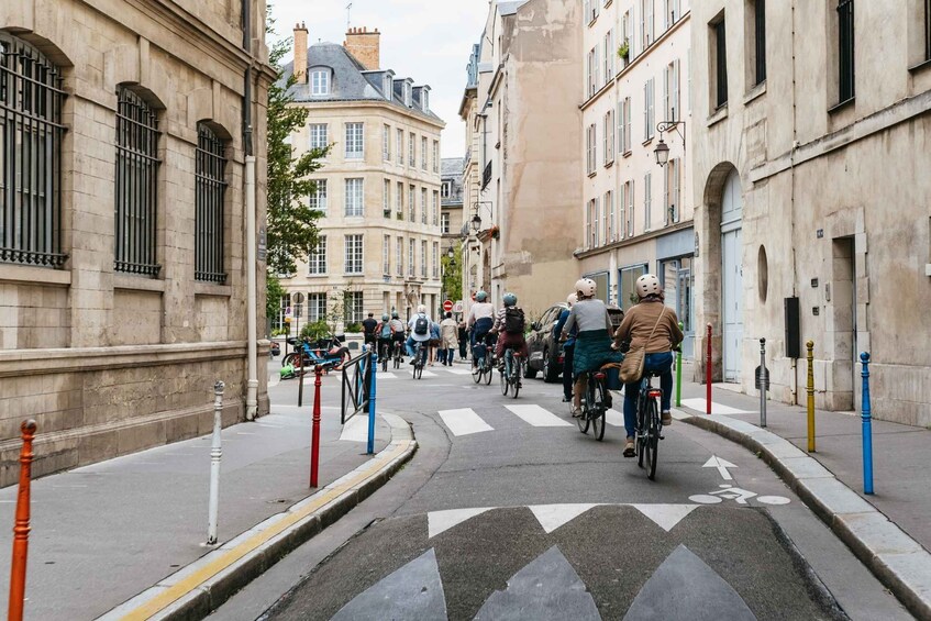Picture 1 for Activity Paris: Charming Nooks and Crannies Bike Tour