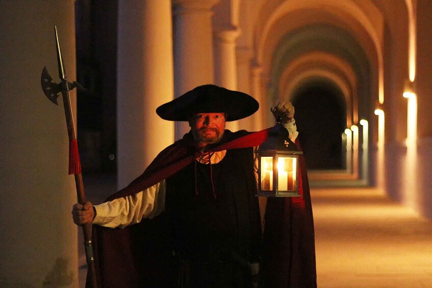 Picture 1 for Activity Dresden: Walking Tour with a Night Watchman and Meal