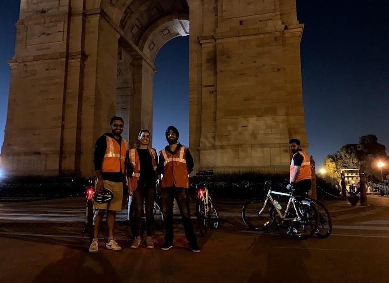 Picture 3 for Activity Delhi: 3-Hour Night Cycling Tour