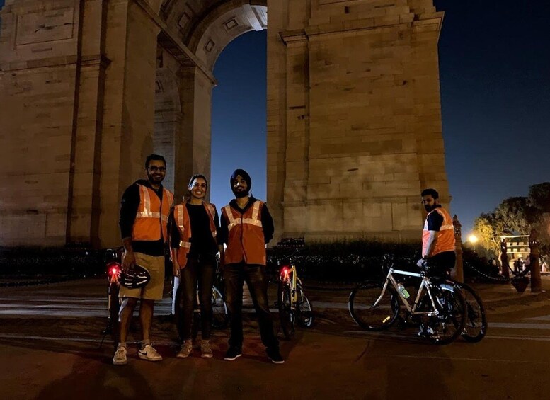 Picture 3 for Activity Delhi: 3-Hour Night Cycling Tour