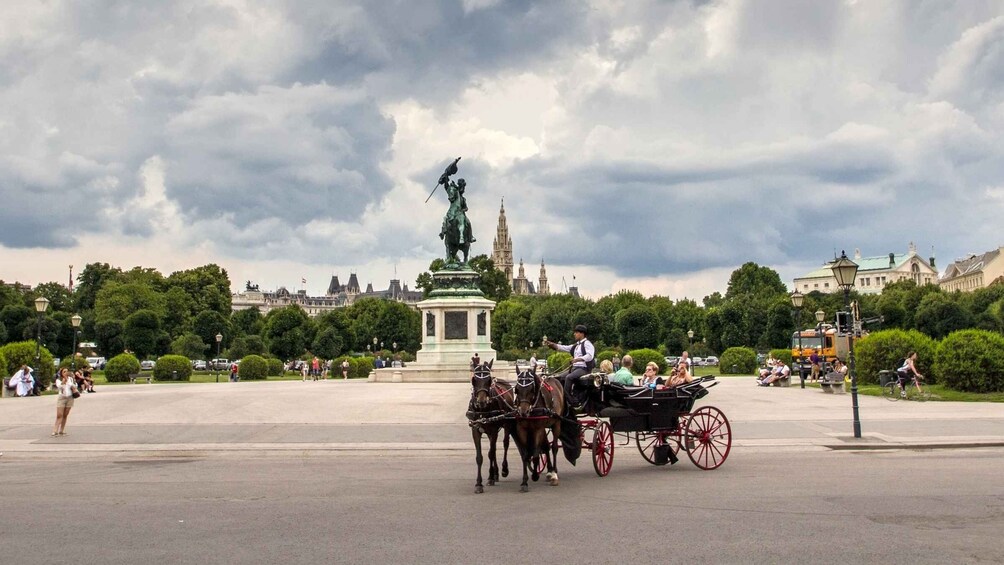 Picture 4 for Activity Vienna: 30-Minute Fiaker Ride in the Old Town