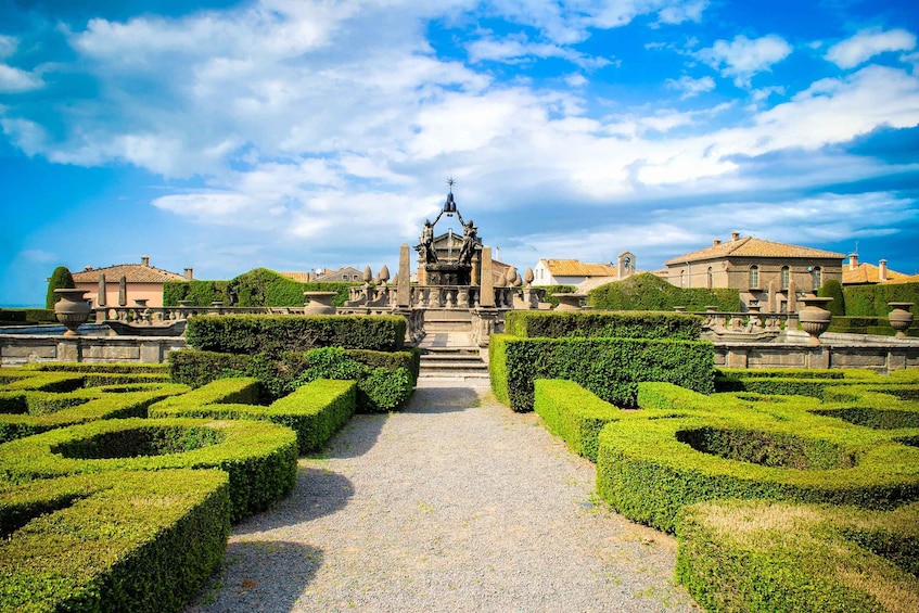 Picture 2 for Activity Renaissance&Gardens tour: Palazzo Farnese and more