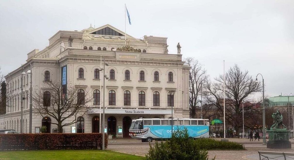 Picture 2 for Activity Gothenburg: Land & Water Amphibious Bus Sightseeing Tour