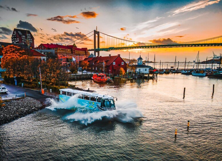 Gothenburg: Land & Water Amphibious Bus Sightseeing Tour