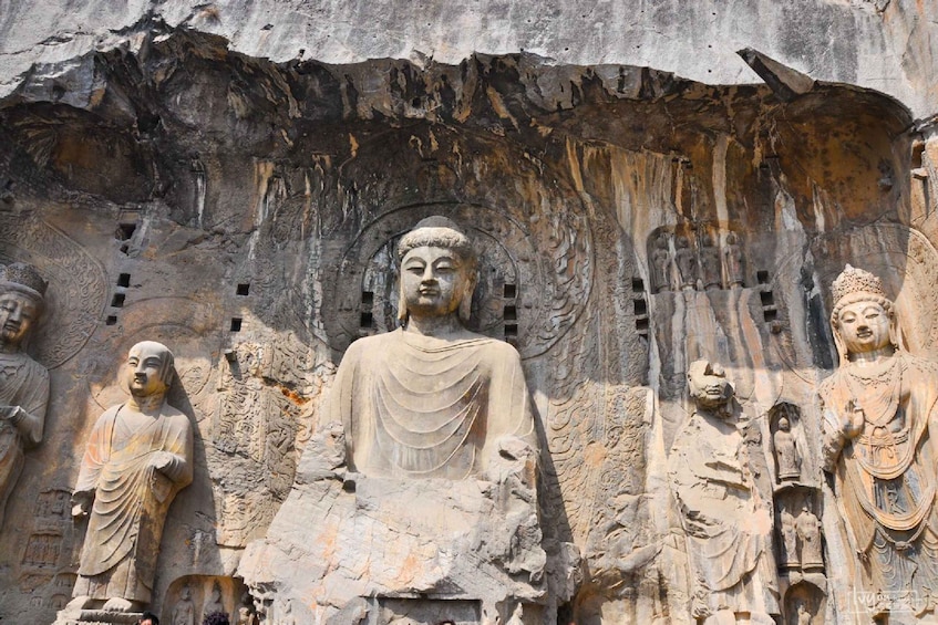 Luoyang Private Day Tour Longmen Grottoes Shaolin Temple