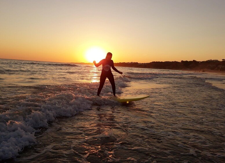 Albufeira: 2-Hour Falesia Beach Surf Lesson