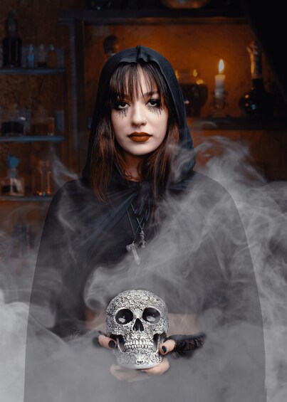 Salem: Ghosts, Witches, & Warlocks Guided Walking Tour