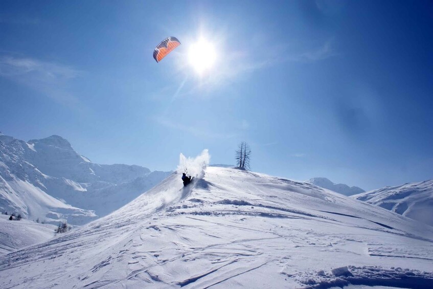 Picture 3 for Activity Snowkiting School on the Simplon Pass