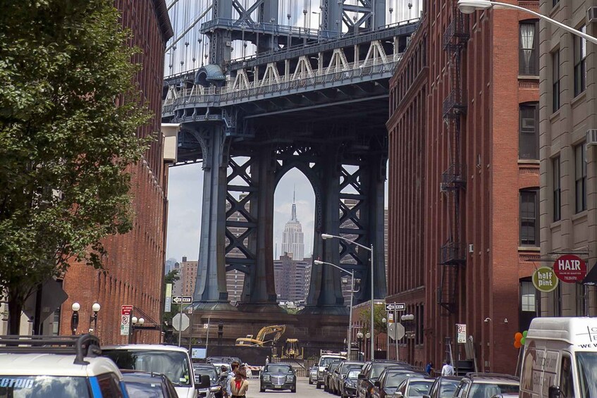 Picture 5 for Activity NYC: Brooklyn Bridge and Dumbo District Walking Tour