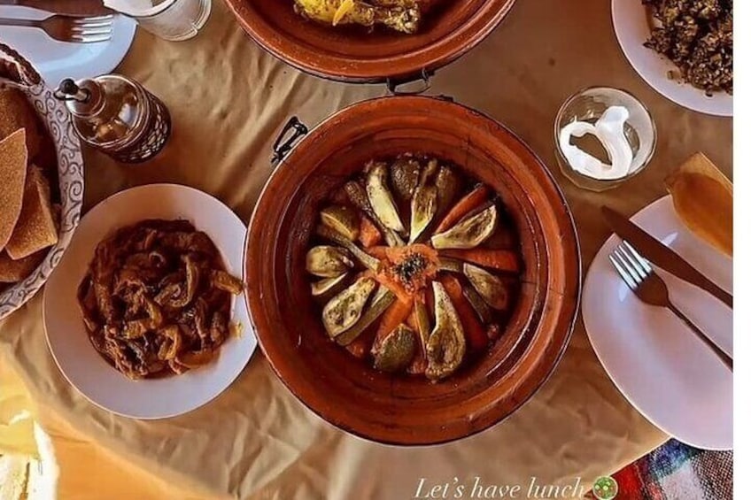 Marrakech Desert Tour & Sunset Camel Ride with Dinner Show