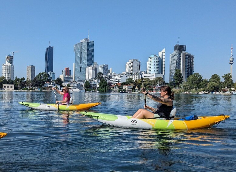 Vienna: Guided Kayaking Tour