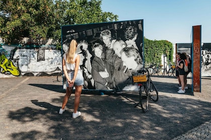 Berlin: Lær om den kalde krigen på en guidet sykkeltur på muren