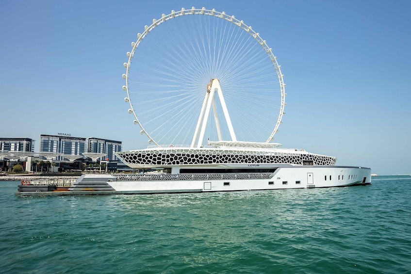 Dubai: Mega Yacht Cruise with Buffet Dinner