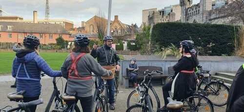 Dublín: Visita guiada en bici y bicicleta eléctrica