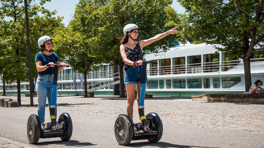 Lyon: Discovery Tour by Segway