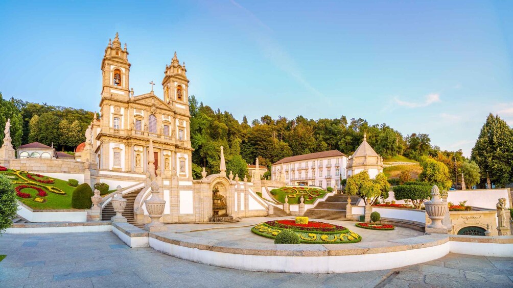 Minho: Private Braga and Guimarães Tour