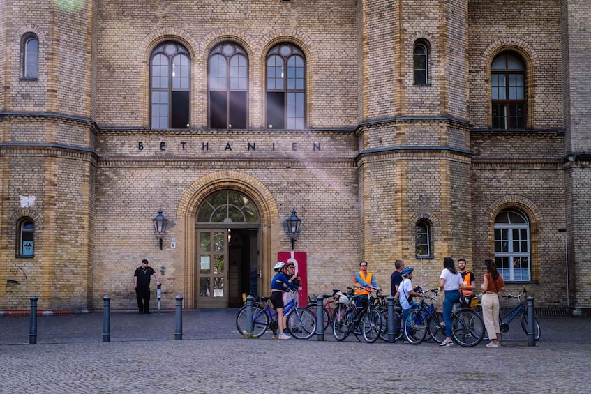 Picture 11 for Activity Alternative Berlin by Bike: Kreuzberg & Friedrichshain
