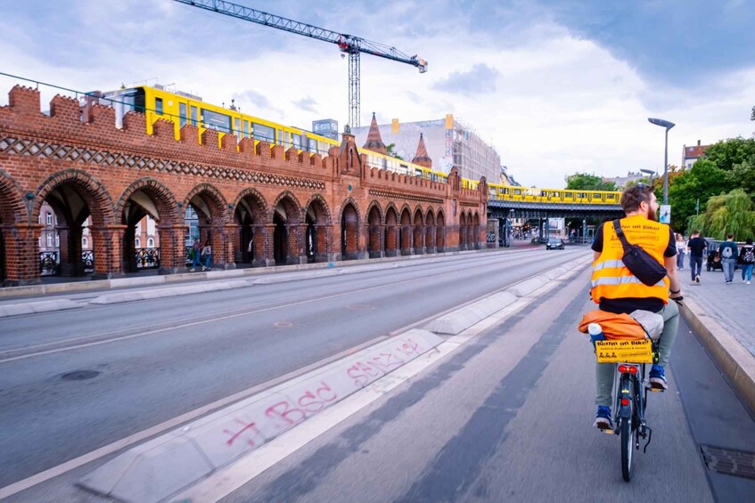 Picture 1 for Activity Alternative Berlin by Bike: Kreuzberg & Friedrichshain