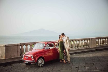 Recorrido fotográfico en pareja por la costa de Sorrento en Vintage Fiat 50...