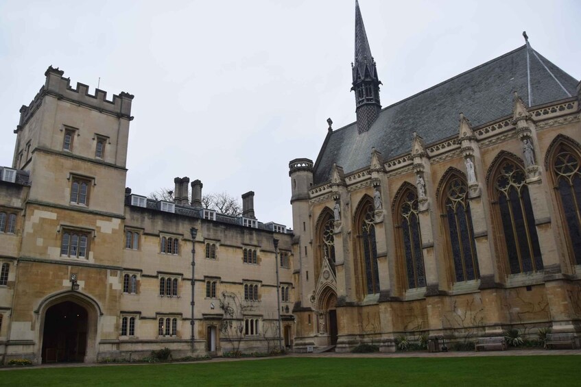 Picture 10 for Activity Morse, Lewis and Endeavour Walking Tour of Oxford