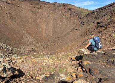 Fuerteventura: volcanic hike to the crater edge