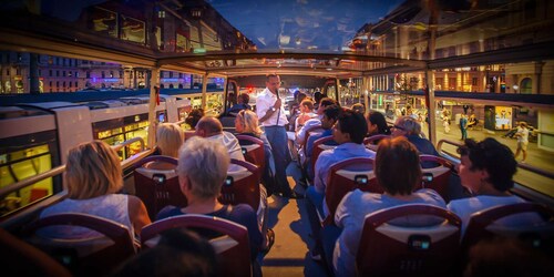 Berliini: Berlin: Iltakierros bussilla ja live-kommentointi