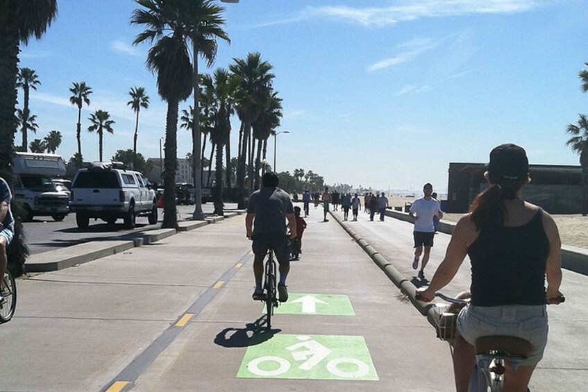 Picture 3 for Activity Santa Monica: Full Day Bike Rental