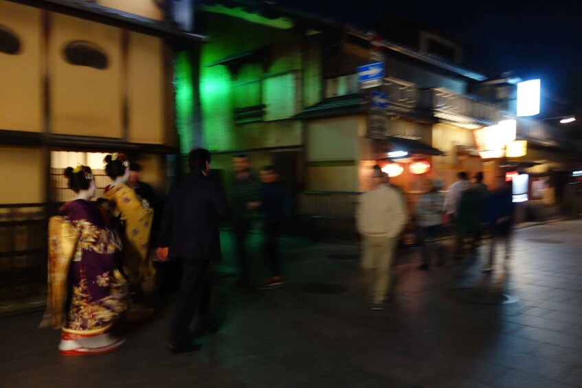 Picture 7 for Activity Kyoto: Gion Night Walking Tour