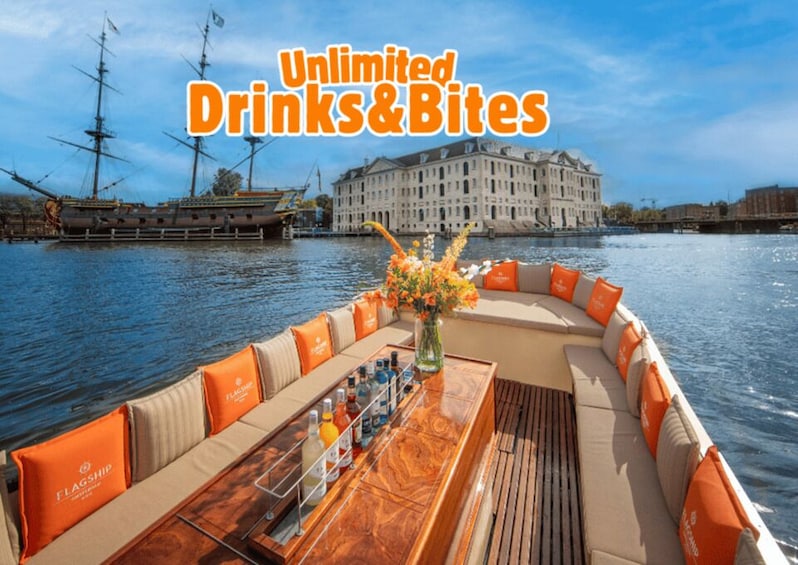 Amsterdam: Luxury Cruise Unlimited Drinks & Small Bite