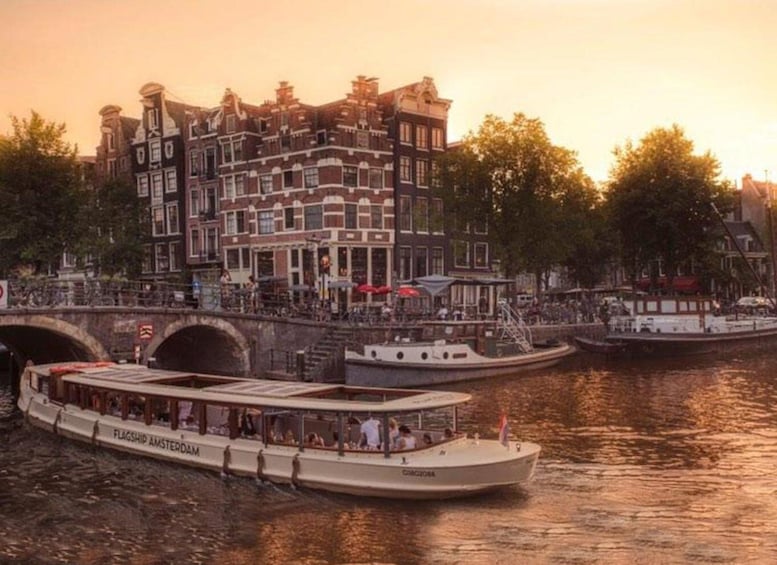 Picture 9 for Activity Amsterdam: Covered Canal Cruise with Unlimited Drinks Option