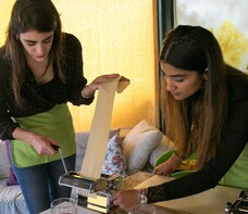 Milan: Traditional Pasta, Pizza or Risotto Cooking Class