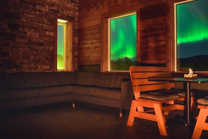 Aurora Lounge: Fully Licensed Aurora Viewing Cabin