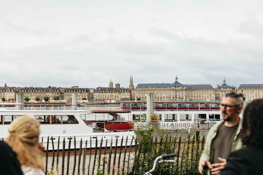 Picture 10 for Activity Bordeaux: Historic Center & Chartrons District Bike Tour