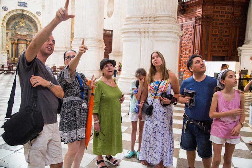 Picture 5 for Activity Granada: Royal Chapel and Historical Center Walking Tour