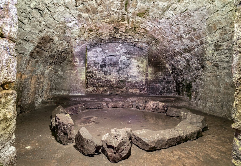 Picture 6 for Activity Edinburgh: Haunted Underground Vaults and Graveyard Tour