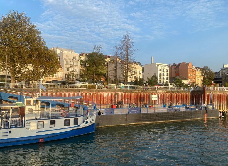 Picture 6 for Activity Belgrade: Guided Open Boat Sunset Cruise