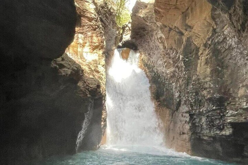 Wet & Wild Combo - La Leona Waterfall & Colorado River Tubing