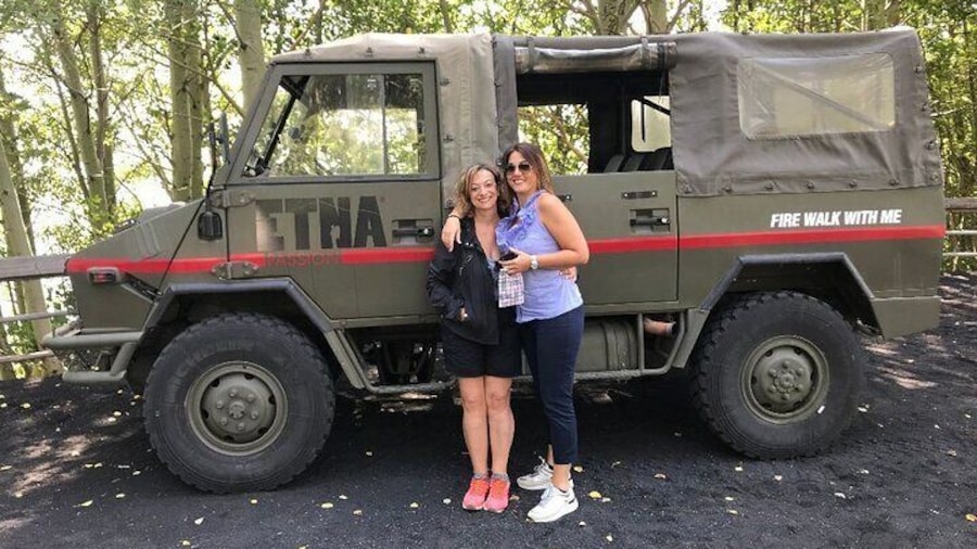 Private Guided Day in Jeep to Discover Etna