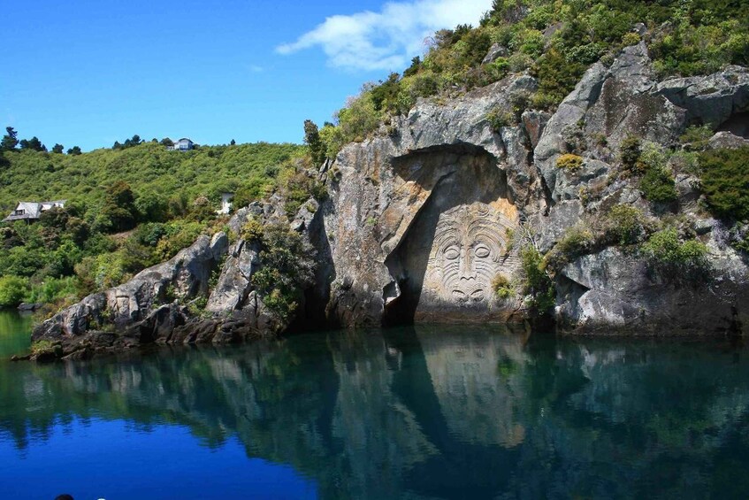 Lake Taupo: Maori Rock Carvings 10.30 AM 1.5-Hour Cruise