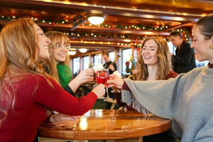 Boston Harbour: Winter Holiday Weekend Brunch Cruise